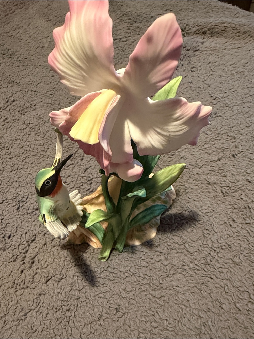 Homco Pink & Green Hummingbird Floral Accent Figurine
